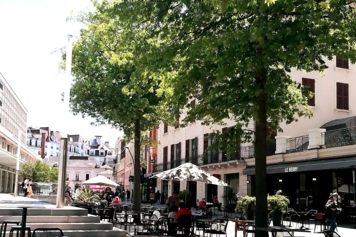 Apartamento Le Petit Park-Studio-Terrasse- Piscine-Wifi Fibre Pau Exterior foto