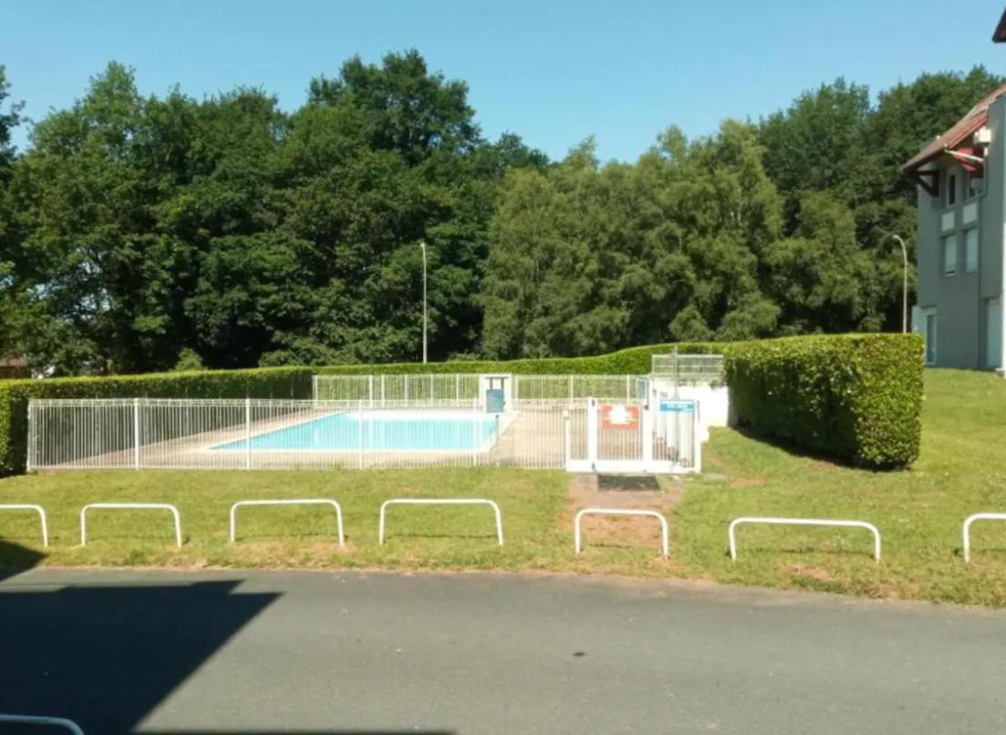 Apartamento Le Petit Park-Studio-Terrasse- Piscine-Wifi Fibre Pau Exterior foto